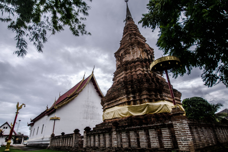 เจดีย์วัดหัวข่วง