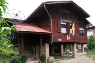 เรือนนายเมือง เมืองเล็น